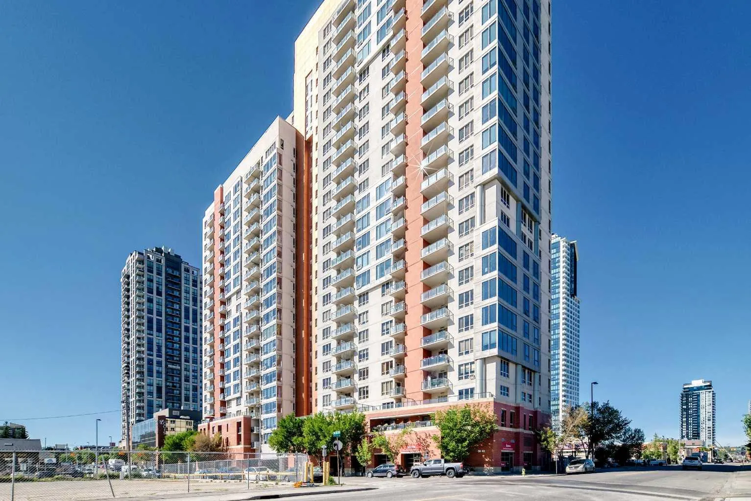 Vantage Pointe, 1053 10 Street SW, Calgary