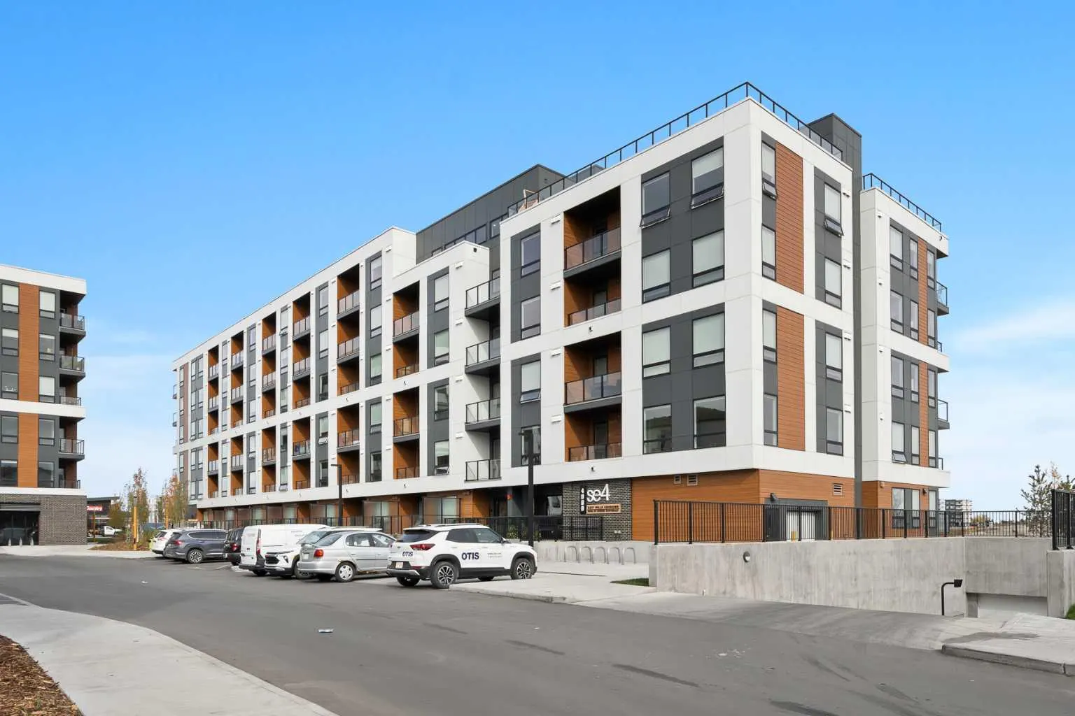 East Hills Crossing, 8500 19 Avenue SE, Calgary