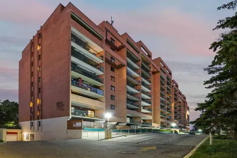 Unit 803, 5204 Dalton Drive NW