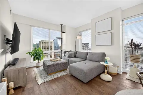 Unit 3306, 930 6 Avenue SW