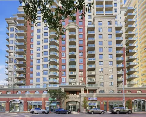 Unit 212, 1111 6 Avenue SW