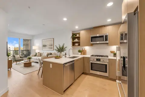 Unit 601, 88 9 Street NE