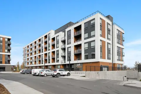 East Hills Crossing, 8500 19 Avenue SE