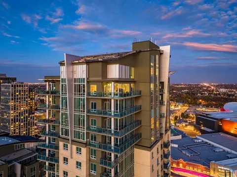 Unit 3406, 210 15 Avenue SE