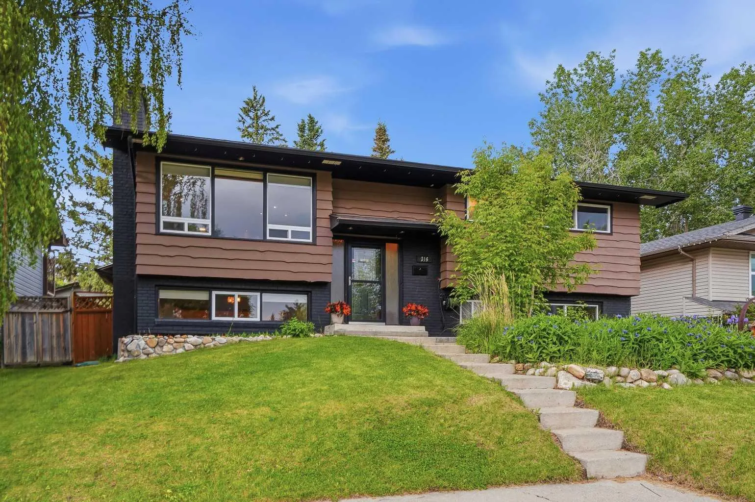 316 Canniff Place SW, Calgary - photo 1