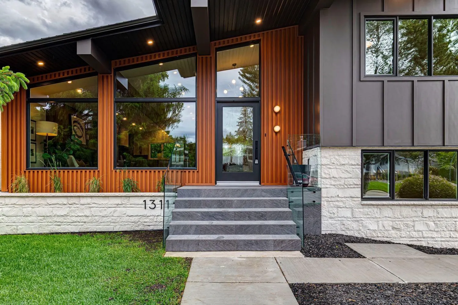 1311 Carlyle Road SW, Calgary - photo 1