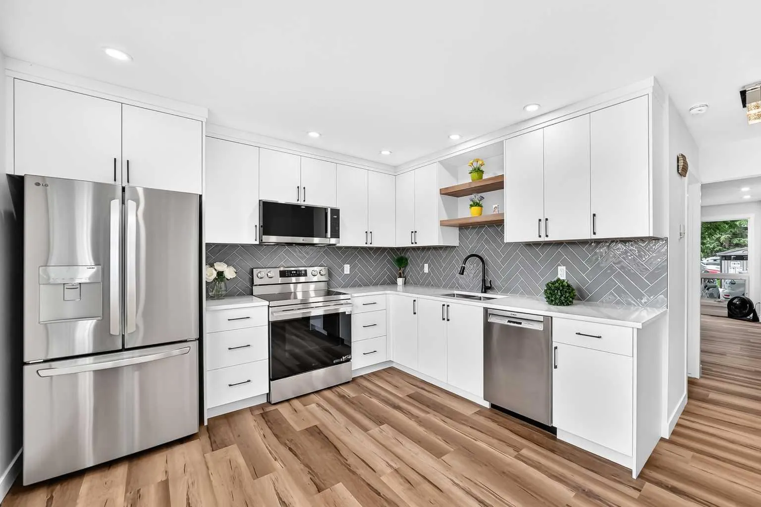 34, 9908 Bonaventure Drive SE, Calgary - photo 1
