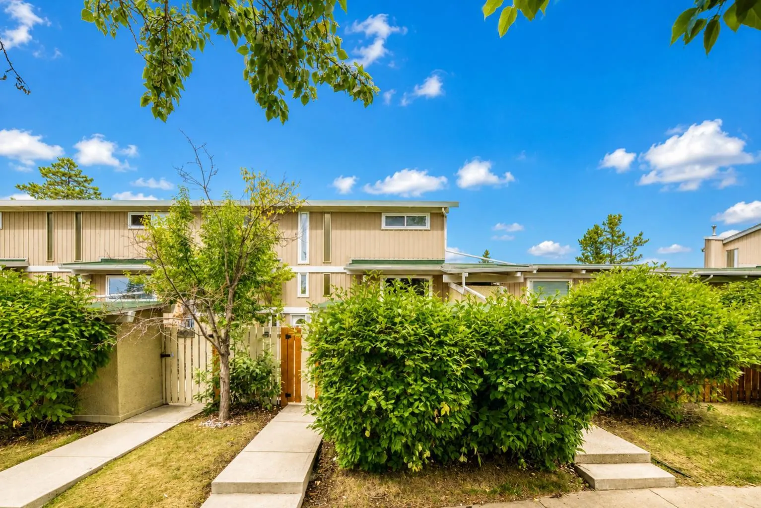 403, 11010 Bonaventure Drive SE, Calgary - photo 1