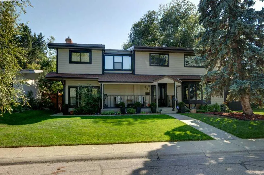 128 Chinook Drive SW, Calgary - photo 1