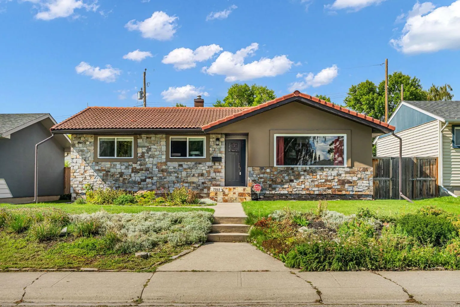 7207 Fleetwood Drive SE, Calgary - photo 1