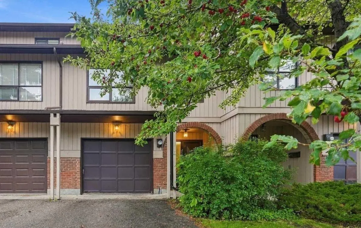 52 Canterbury Gardens SW, Calgary - photo 1