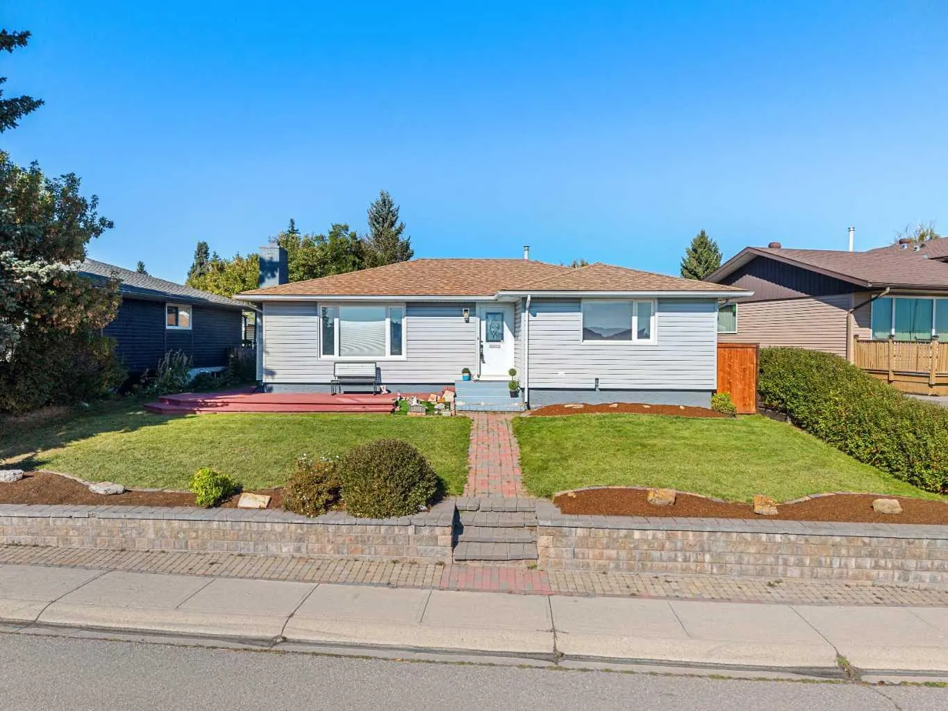 244 Cantrell Drive SW, Calgary - photo 1