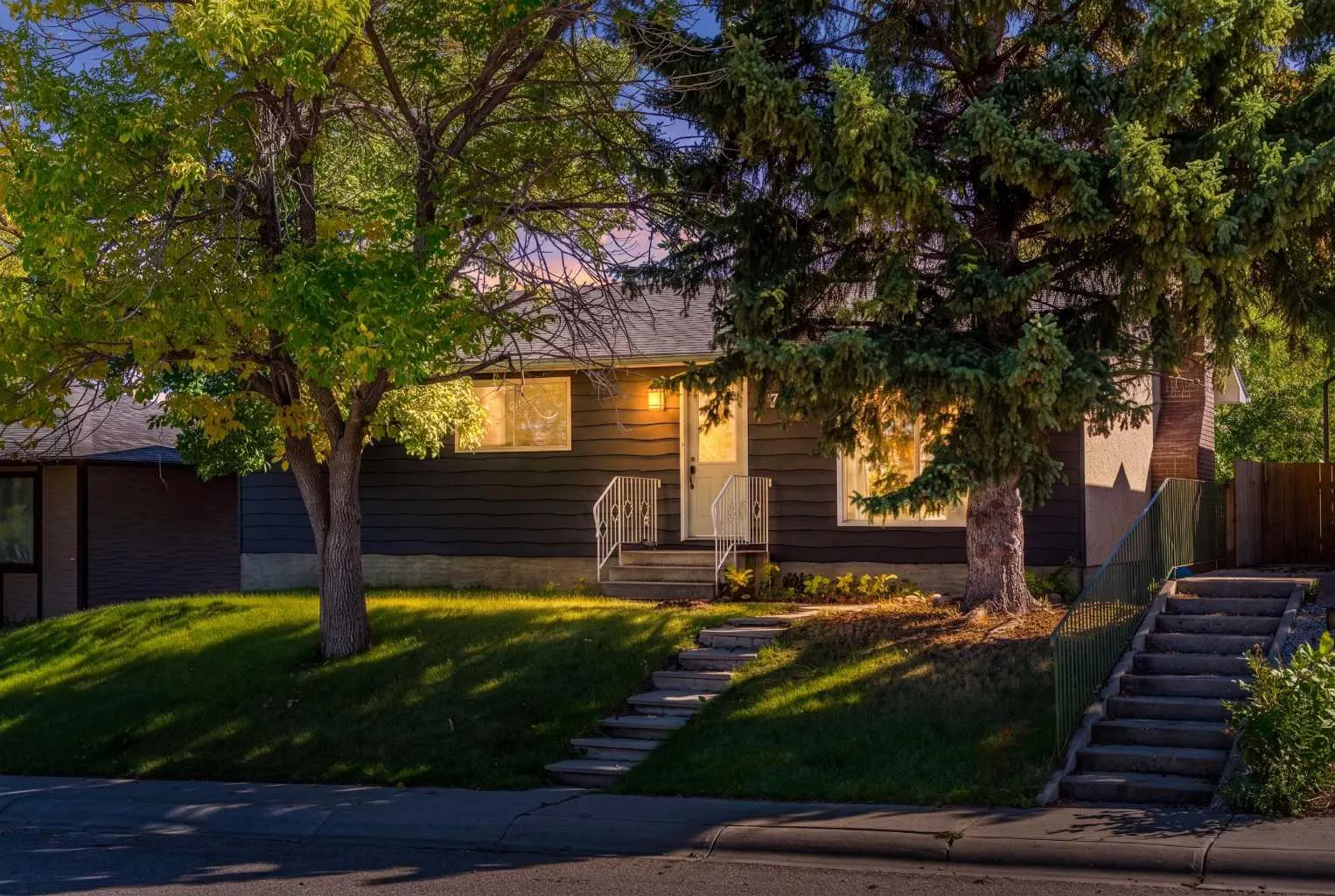 711 118 Avenue SW, Calgary - photo 1