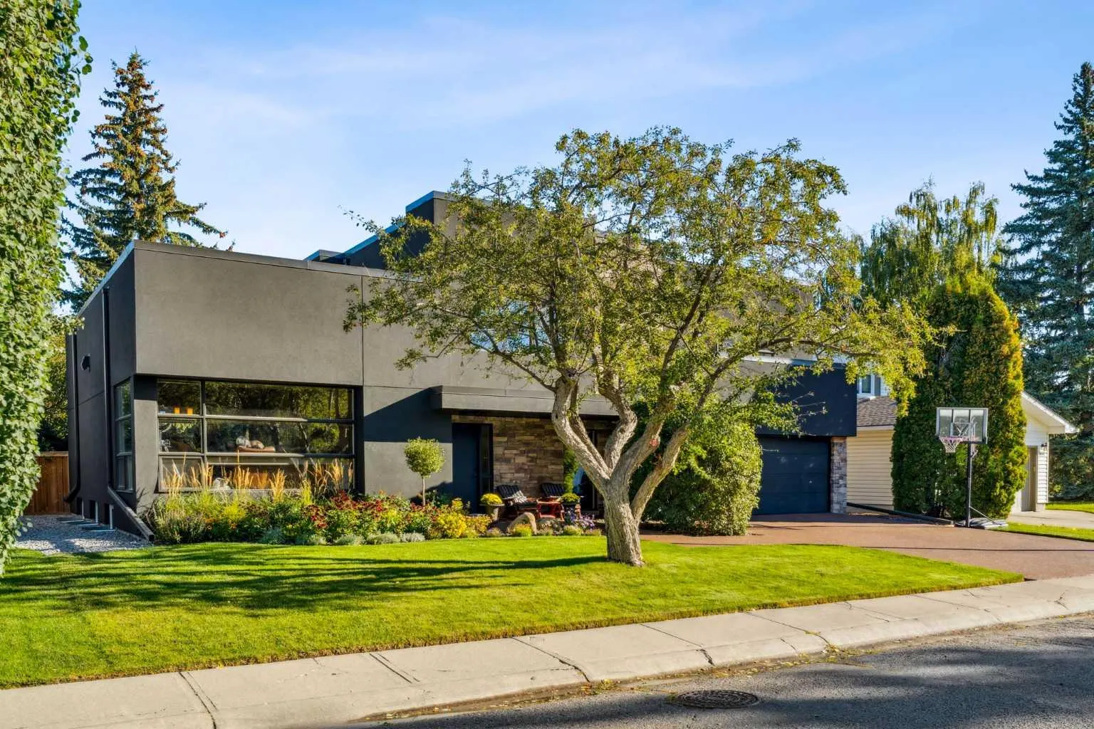 640 Willoughby Crescent SE, Calgary - photo 1