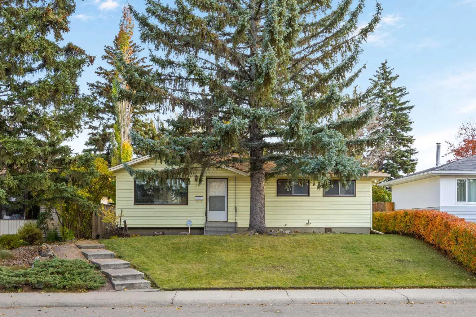 41 Haddock Road SW, Calgary - photo 1