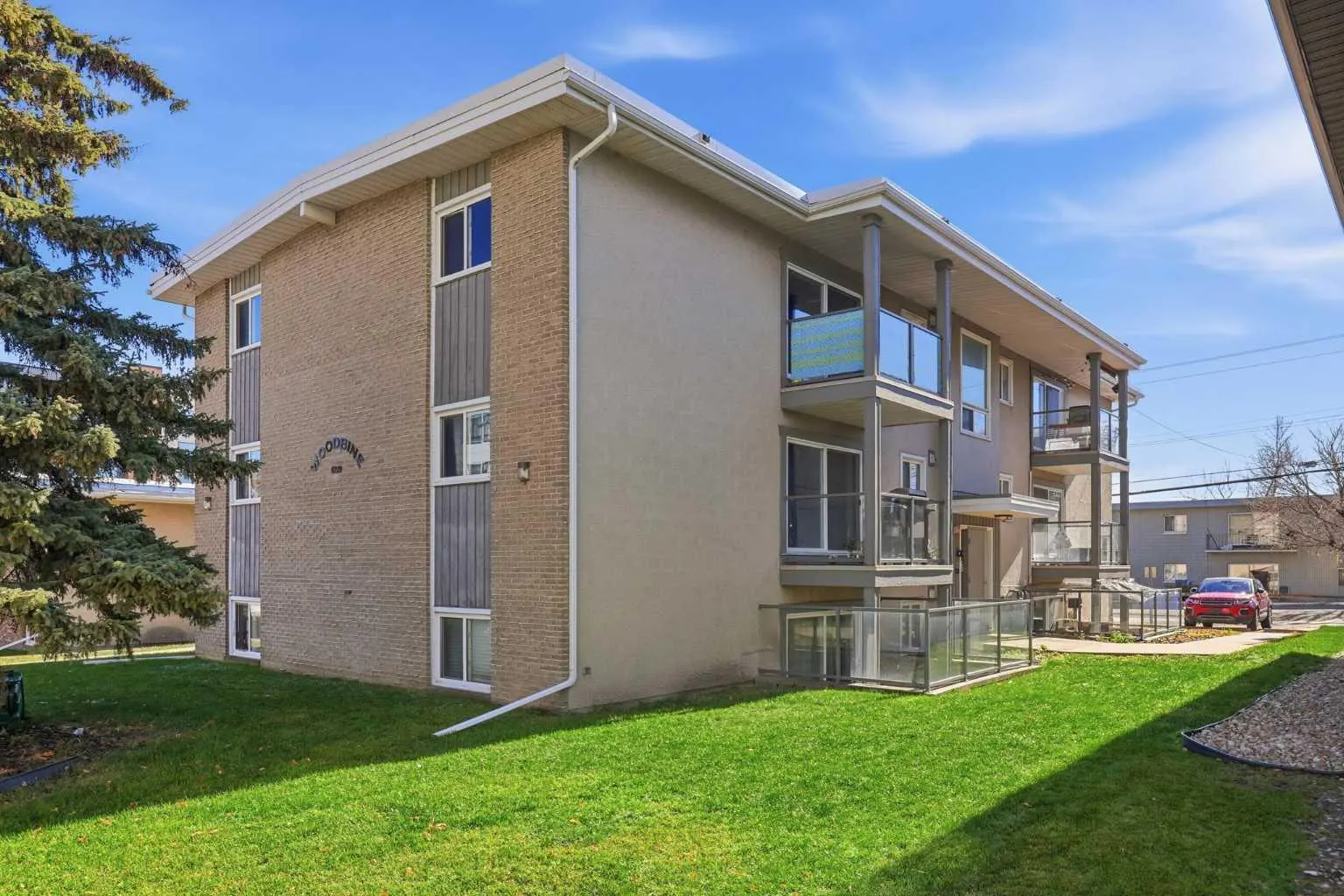 3, 609 67 Avenue SW, Calgary - photo 1