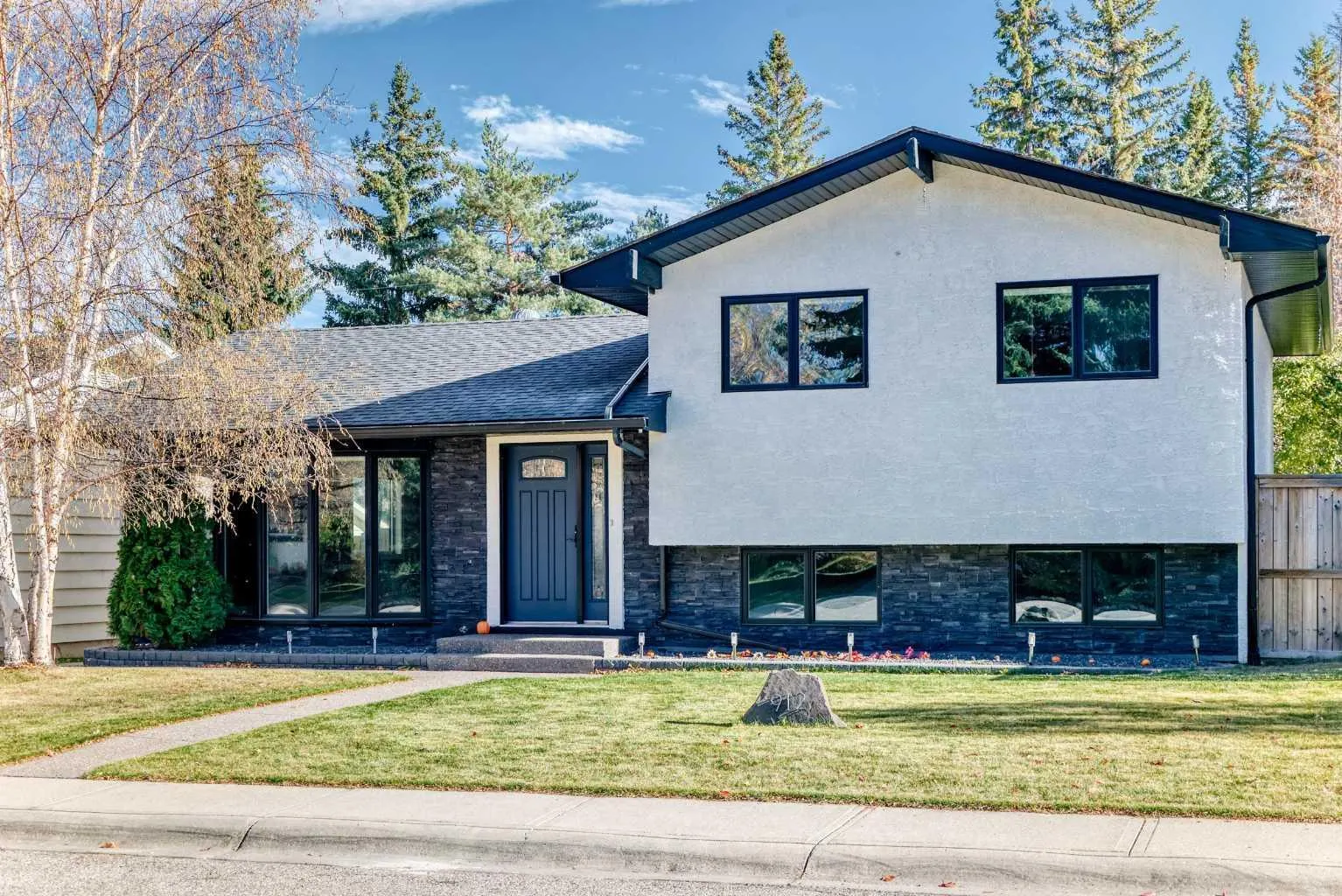 912 Lake Arrow Way SE, Calgary - photo 1