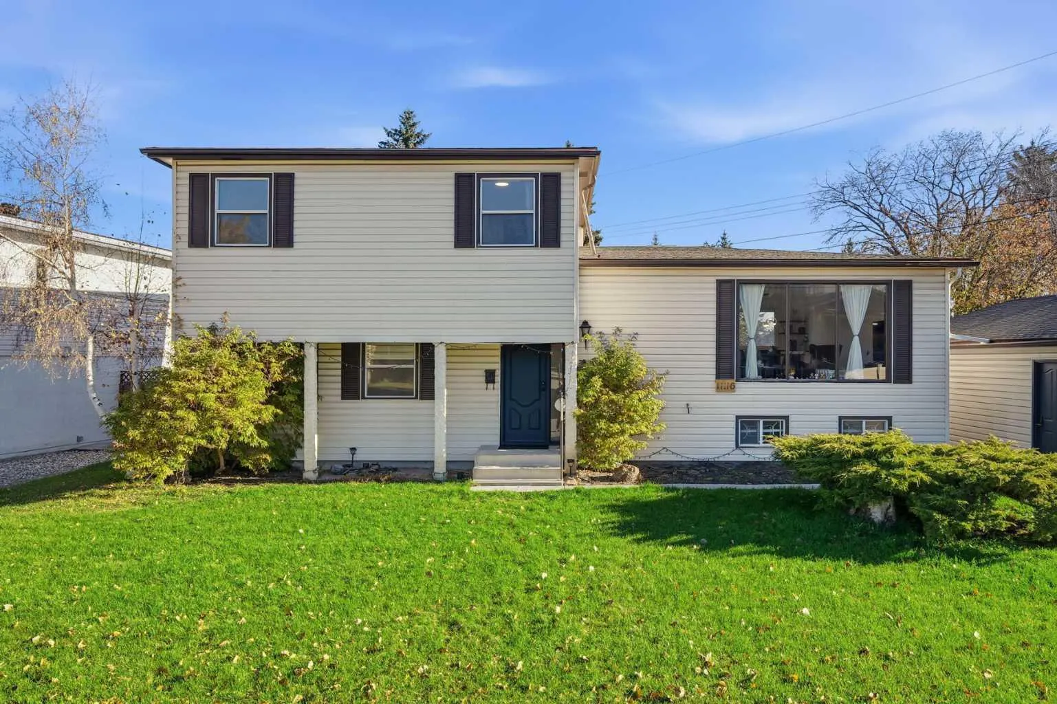 11116 Southdale Road SW, Calgary - photo 1