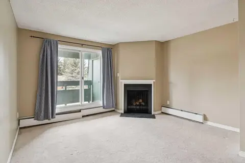 9302, 315 Southampton Drive SW photo 8
