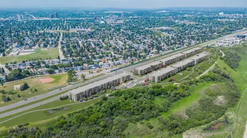 7111, 9400 Blackfoot Trail SE photo 6