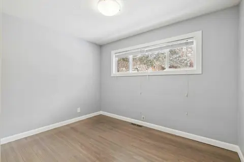 40 Henefer Road SW photo 16