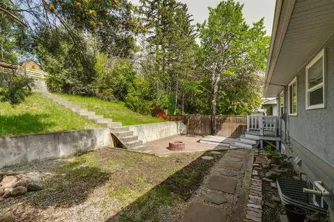 40 Henefer Road SW photo 27
