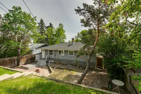 40 Henefer Road SW photo 28