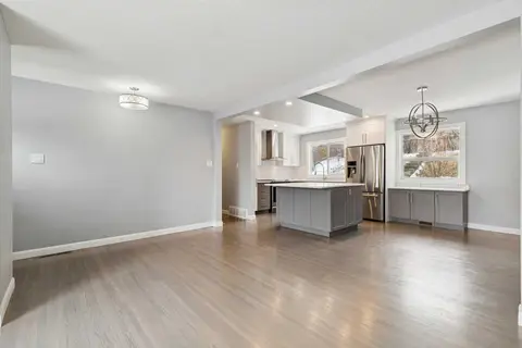 40 Henefer Road SW photo 7