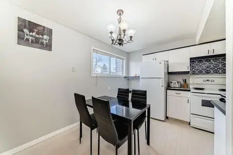 702, 9930 Bonaventure Drive SE photo 12