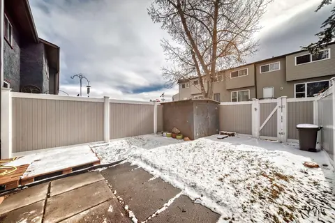 702, 9930 Bonaventure Drive SE photo 30