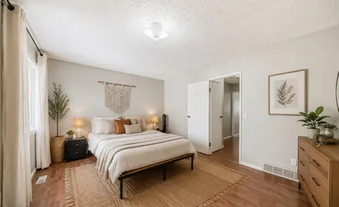 702, 9930 Bonaventure Drive SE photo 4
