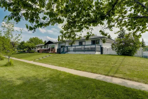 249 Acadia Drive SE photo 40