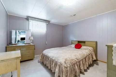 126 Springwood Drive SW photo 18