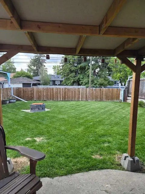126 Springwood Drive SW photo 24