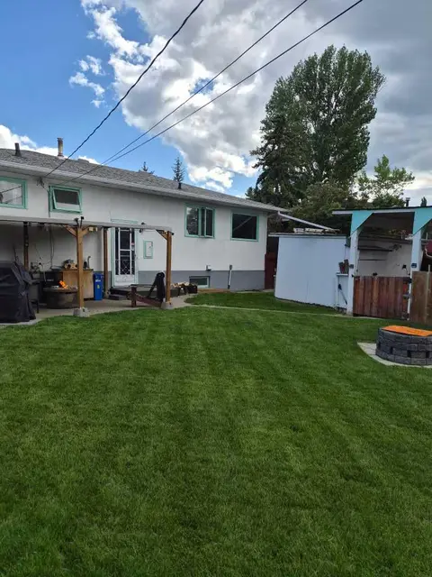 126 Springwood Drive SW photo 28