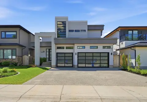 102 Malibou Road  photo 2