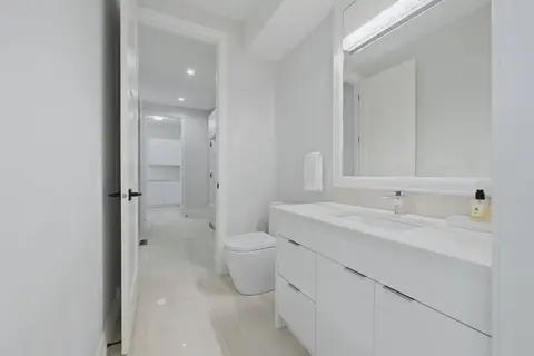 102 Malibou Road  photo 22
