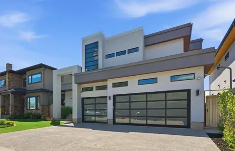 102 Malibou Road  photo 3