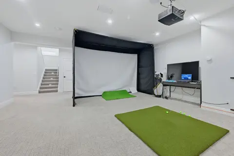 102 Malibou Road  photo 38