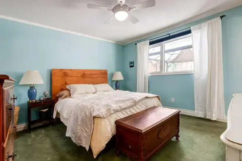 216 Cannington Place SW photo 15