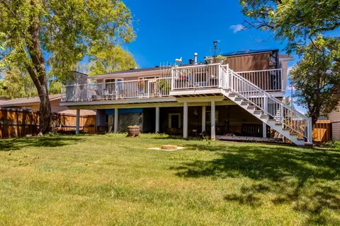 216 Cannington Place SW photo 29