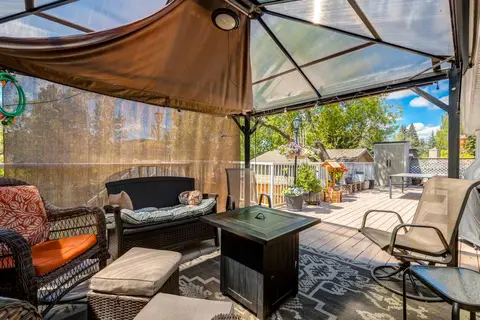 216 Cannington Place SW photo 35