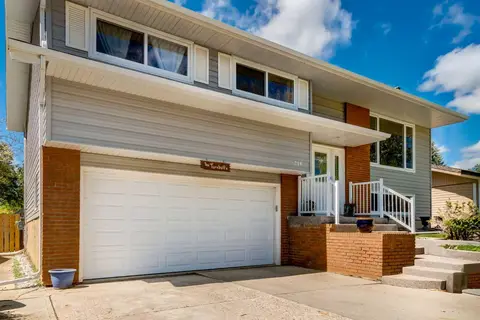 216 Cannington Place SW photo 43
