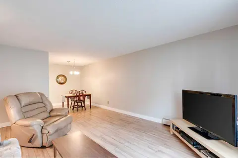 11A, 231 Heritage Drive SE photo 11