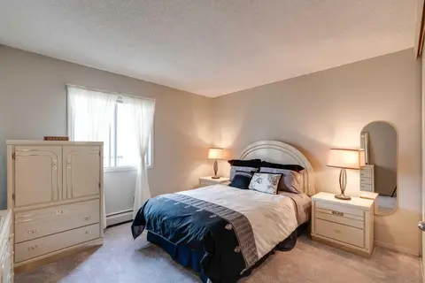 11A, 231 Heritage Drive SE photo 7
