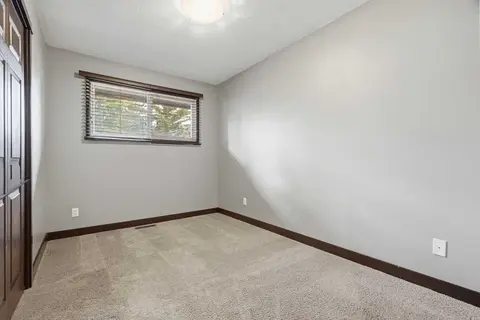 316 Canniff Place SW photo 27