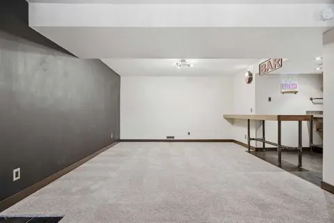 316 Canniff Place SW photo 37