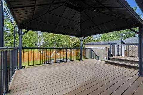 316 Canniff Place SW photo 46