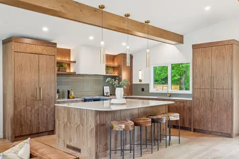 1311 Carlyle Road SW photo 13