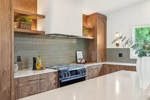 1311 Carlyle Road SW photo 14